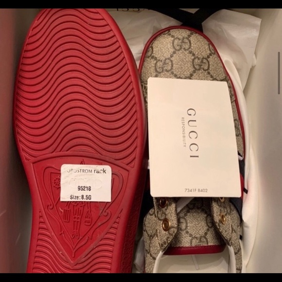 Gucci Ace Sneakers. 9.5 in Gucci. 8.5US - Picture 3 of 5